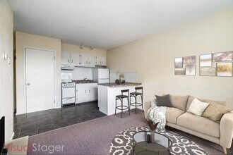 18 Fairfield Ave, Unit 7 in Norwalk, CT - Foto de edificio - Building Photo