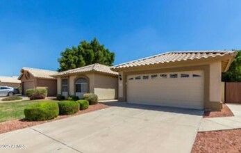 6373 W Irma Ln in Glendale, AZ - Foto de edificio - Building Photo