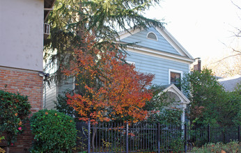 2510 O St in Sacramento, CA - Building Photo - Building Photo