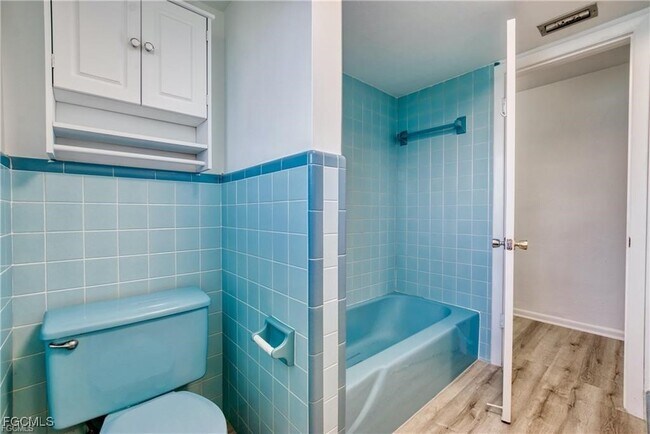property at 5330 Nautilus Dr