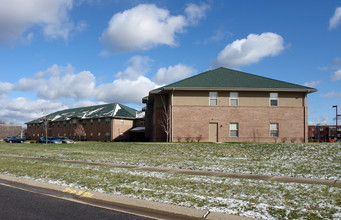 Keygate Manor in Toledo, OH - Building Photo - Building Photo