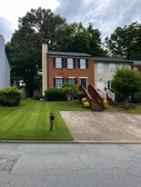 931 Mill Stone Dr in Marietta, GA - Building Photo