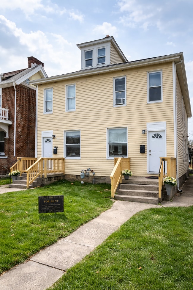 1515 Summit St in Columbus, OH - Foto de edificio - Building Photo