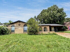 2092 Hornsby Cove in Memphis, TN - Building Photo
