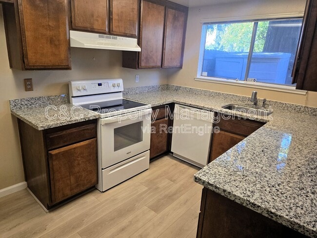 3625 Larchmont Square Ln in Sacramento, CA - Building Photo - Building Photo