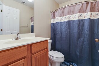 303 Russell Dr in Belle Chasse, LA - Building Photo - Building Photo