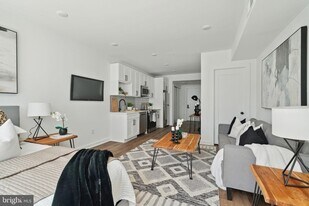 5904 Germantown Ave, Unit 404 in Philadelphia, PA - Building Photo