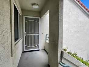 9995 Scripps Westview Wy in San Diego, CA - Building Photo - Building Photo