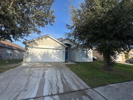 611 Cypress Tree Ct in Orlando, FL - Building Photo