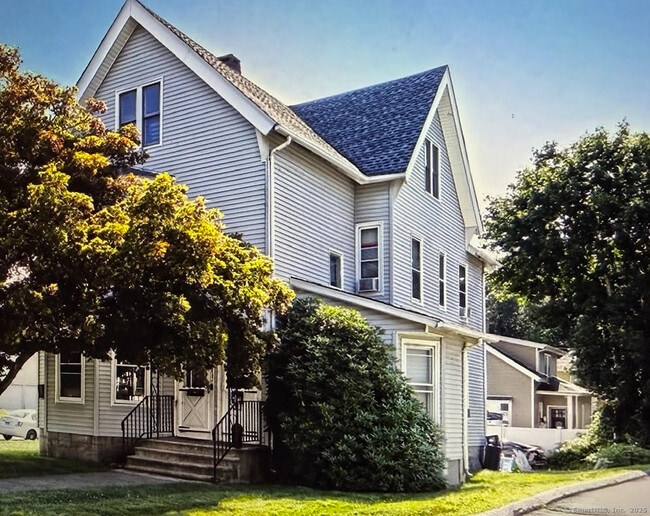 property at 275 Wakelee Ave
