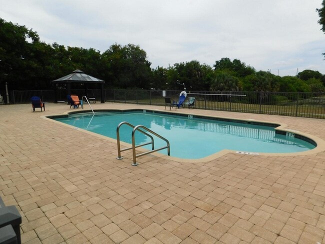 701 S Madison Ave in Clearwater, FL - Building Photo - Building Photo