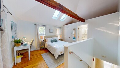 23 Jay St, Unit D in Cambridge, MA - Foto de edificio - Building Photo