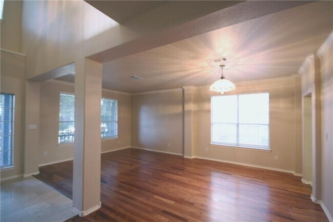 1616 Chasewood Dr in Austin, TX - Building Photo - Building Photo