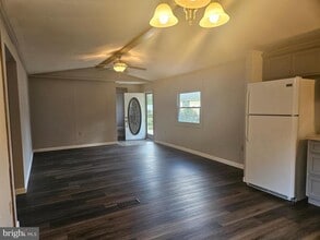 32 Elmer St in Franklin, NJ - Building Photo - Building Photo