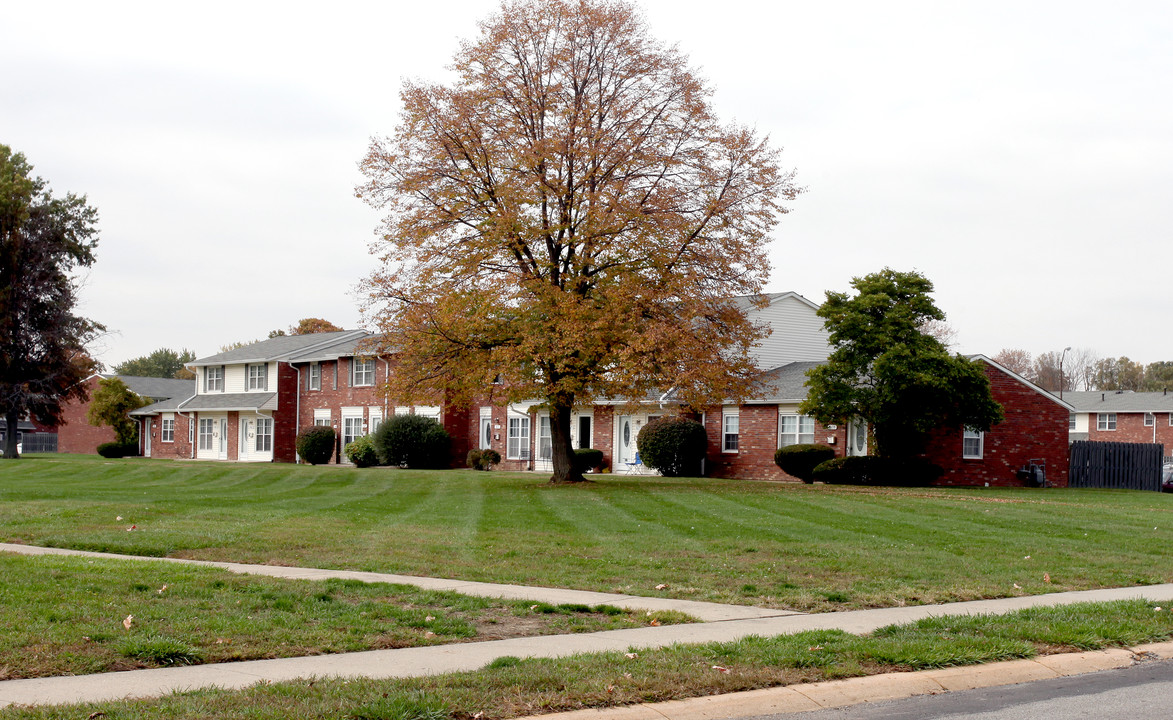 Three Fountains West Cooperative in Indianapolis, IN - Building Photo