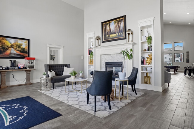 Gateway Apartments in Rapid City, SD - Building Photo - Building Photo