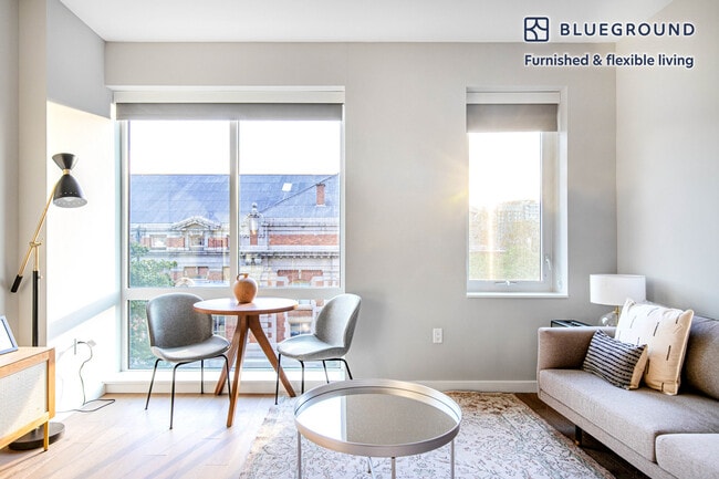 3 Tingey Sq SE, Unit FL3-ID274 in Washington, DC - Building Photo - Building Photo