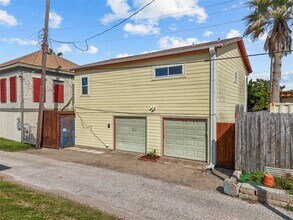 1725 Avenue O in Galveston, TX - Building Photo - Building Photo