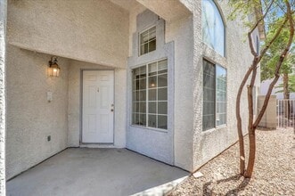 8217 Beekman St in Las Vegas, NV - Building Photo - Building Photo