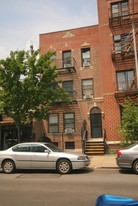 2852 35th St Apartments