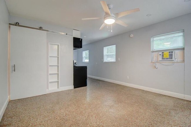6801 48th Ave N-Unit -Unit A in St. Petersburg, FL - Building Photo - Building Photo