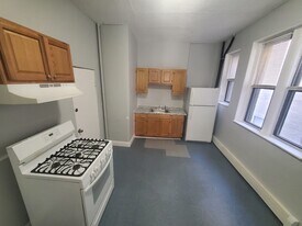 10 Abbotsford St in Boston, MA - Building Photo