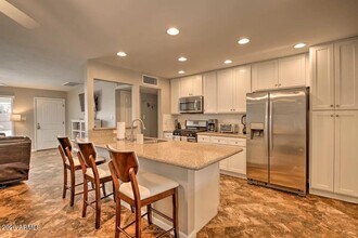 609 S Priest Dr in Tempe, AZ - Building Photo - Building Photo