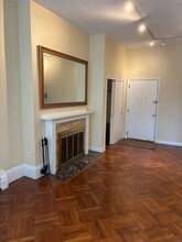 922 Beacon St, Unit 11 in Boston, MA - Building Photo - Building Photo