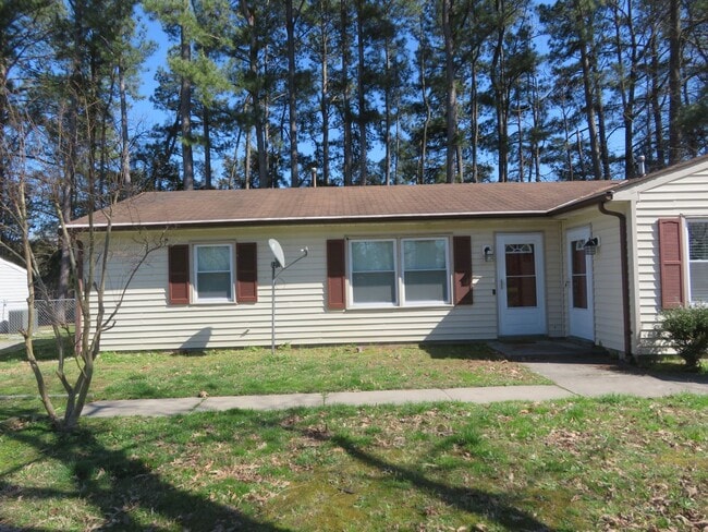 property at 2529 Pin Oak Ct