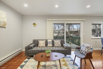 2025 California St-Unit -Apt 39A in Mountain View, CA - Building Photo - Building Photo