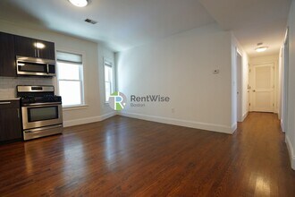 25 Marney St in Cambridge, MA - Building Photo - Building Photo