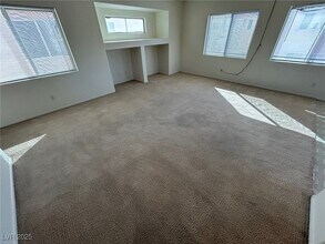 5325 Clover Blossom Ct in North Las Vegas, NV - Building Photo - Building Photo