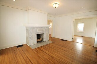 1278 N Morningside Dr NE in Atlanta, GA - Foto de edificio - Building Photo