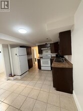 6359 Plowmans Heath in Mississauga, ON - Building Photo - Building Photo