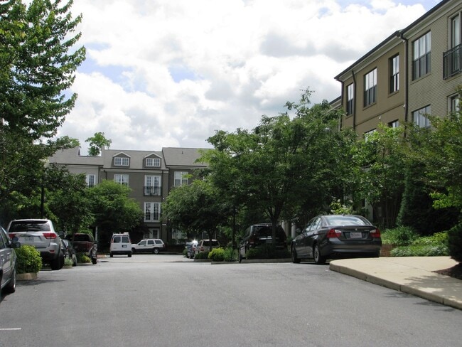 730 Walker Square in Charlottesville, VA - Building Photo - Building Photo