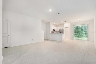 10120 Trumpet Honeysuckle Wy in San Antonio, FL - Building Photo - Building Photo