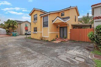12682 NW 7th Way in Miami, FL - Building Photo - Building Photo