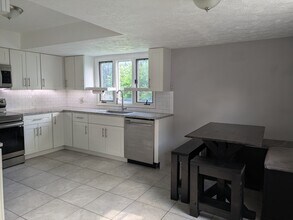 513 Bonnie Ave in Papillion, NE - Building Photo - Building Photo