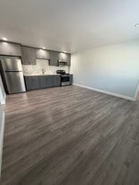 1303 W 109th Pl in Los Angeles, CA - Building Photo