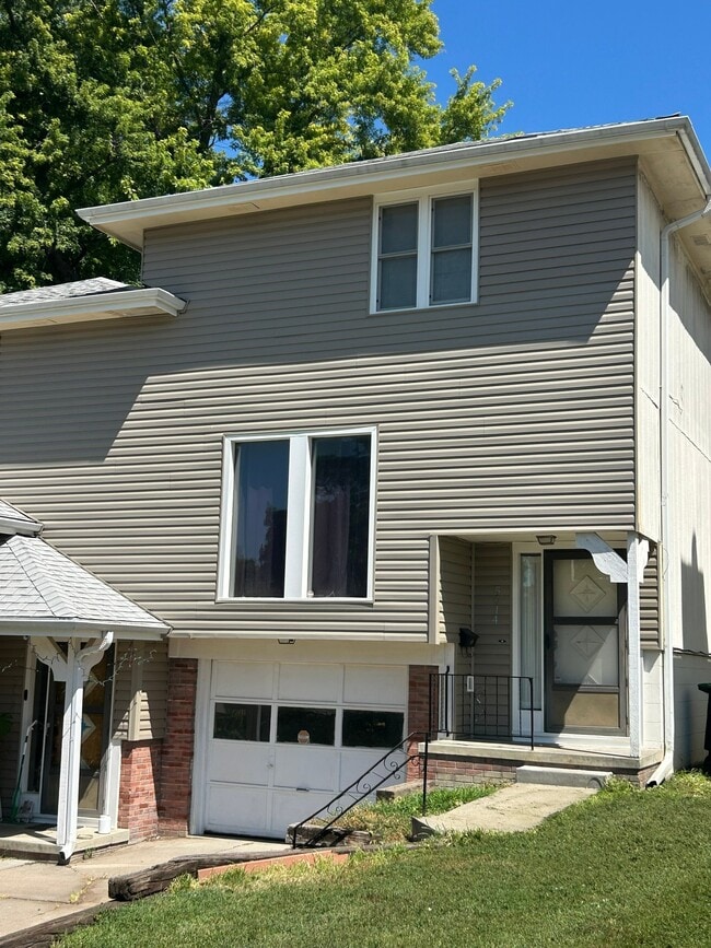 property at 5614 Decatur St