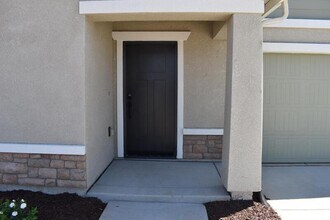 1318 Eagle Ridge Court in Merced, CA - Building Photo - Building Photo