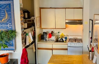 2101 Chestnut St, Unit 807 in Philadelphia, PA - Building Photo - Building Photo