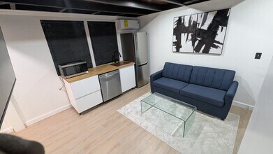 1111 SW 8th Ave in Fort Lauderdale, FL - Building Photo - Building Photo