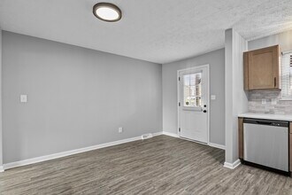 Mt. Tabor Apartments in Lexington, KY - Building Photo - Building Photo