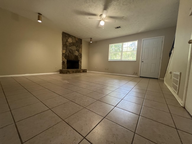 6445 Meadow Rue Dr in Norcross, GA - Building Photo - Building Photo