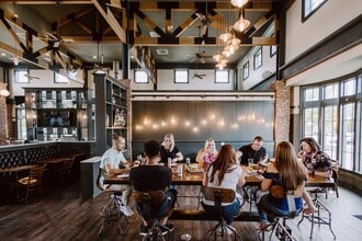 LC Hilliard in Hilliard, OH - Building Photo - Building Photo