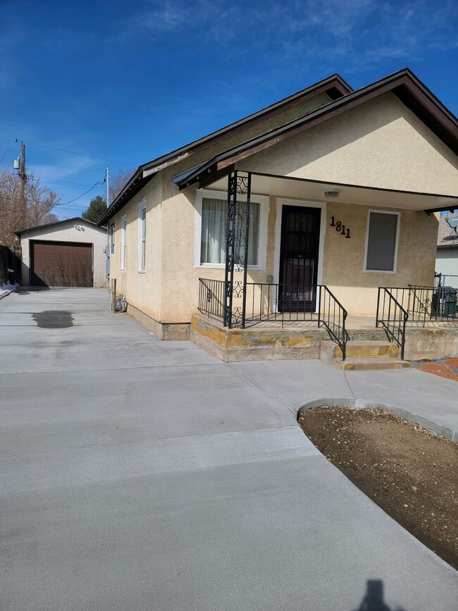 property at 1811 Palmer Ave