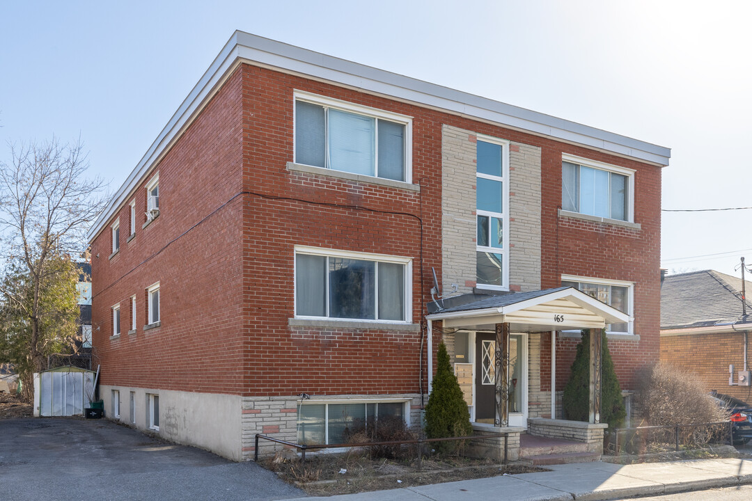 165 Hinchey Av in Ottawa, ON - Building Photo