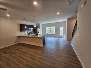 2460 Ravencliff Dr in Austell, GA - Building Photo - Building Photo
