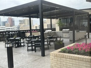 2016 Main St in Houston, TX - Building Photo - Building Photo